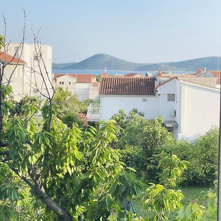 Apartment Udovicic Vodice Exteriör bild