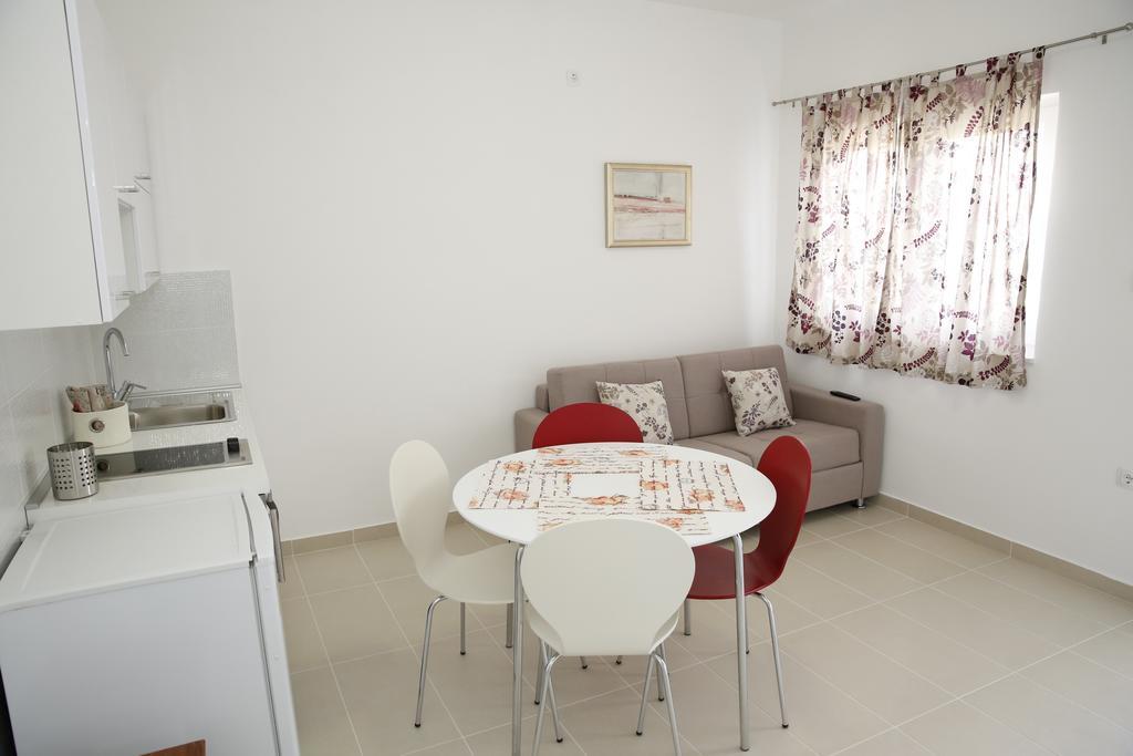 Apartment Udovicic Vodice Rum bild