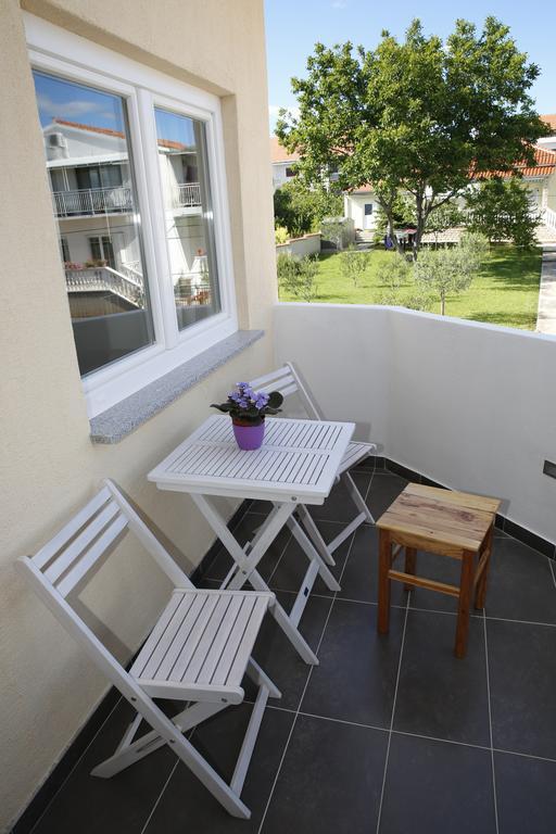 Apartment Udovicic Vodice Rum bild