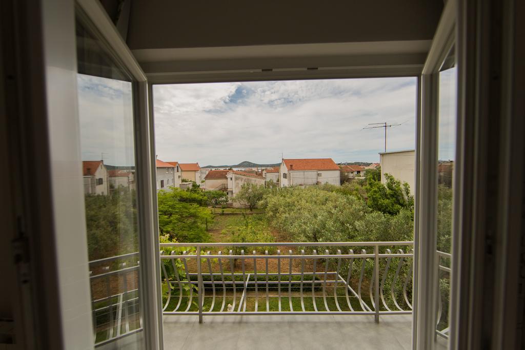 Apartment Udovicic Vodice Rum bild